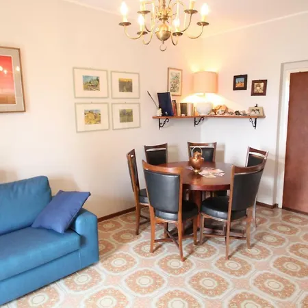 View Silvano * באוונו